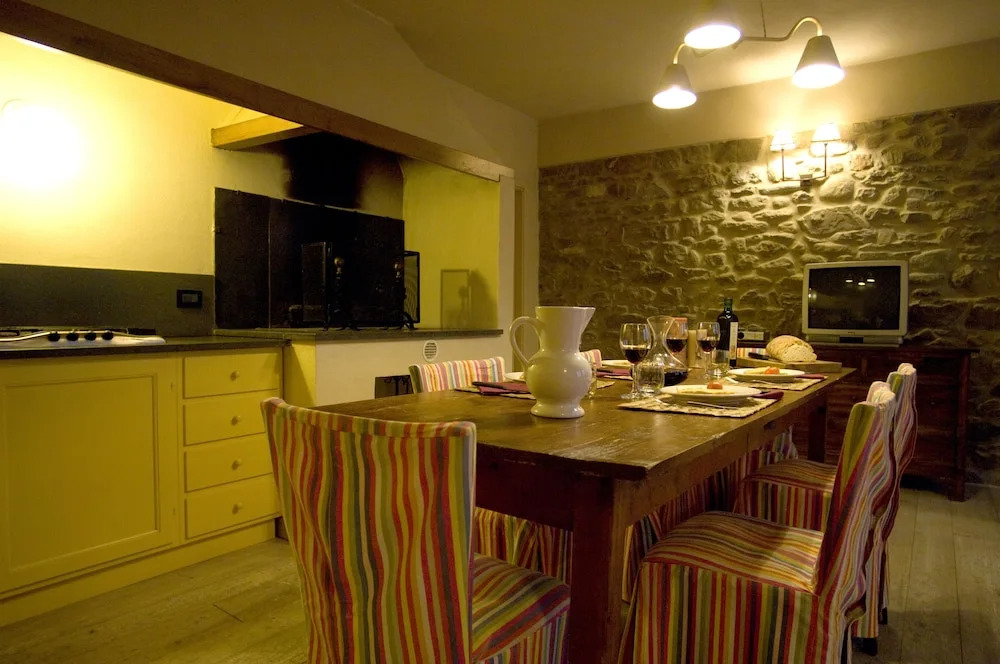 Comfortable Apartment in the Heart of the Tuscan Countryside