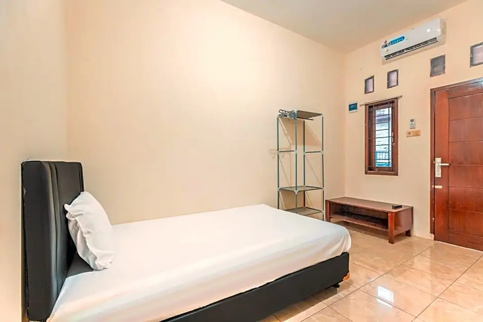 OYO Life 2424 Kost Luqman 2
