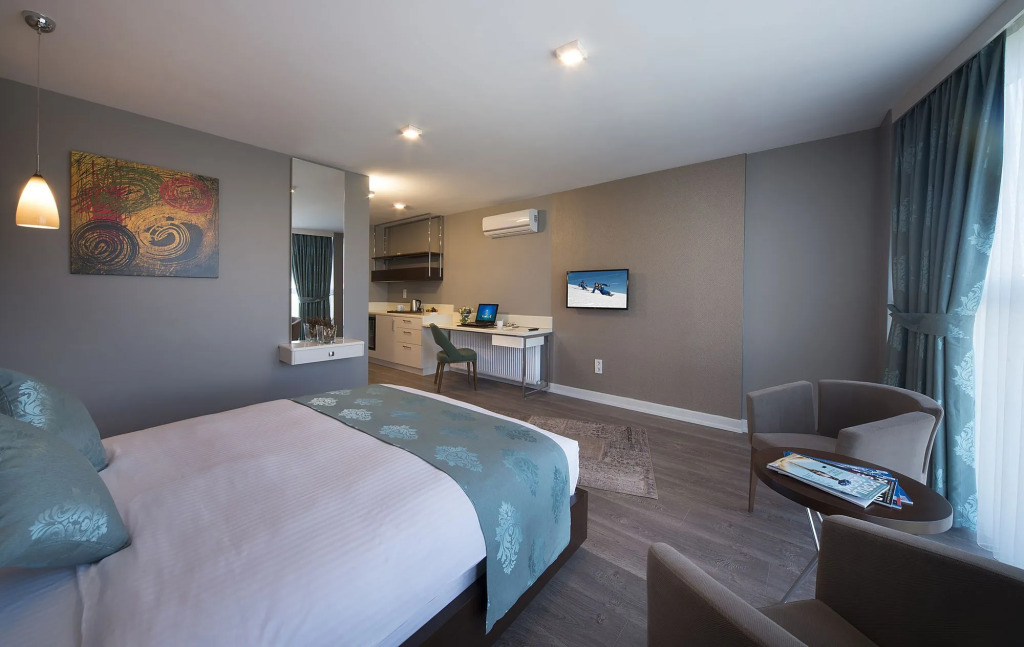 The Clock Suites