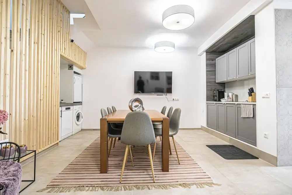 Cozy Room Close To Danube River