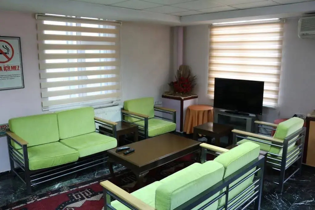 Yeni Hotel