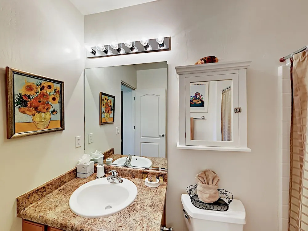 7031 Vuelta Vistoso Home 3 Bedrooms 3.5 Bathrooms Home