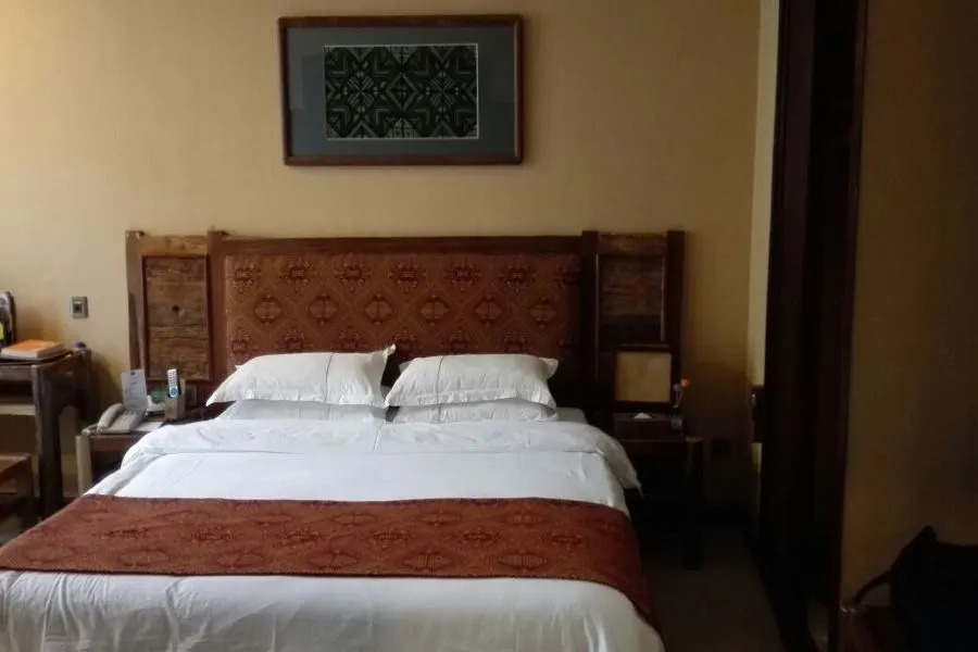 Old Kapok Hotel