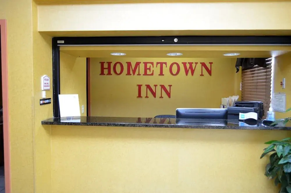 HomeTown Inn-Ringgold