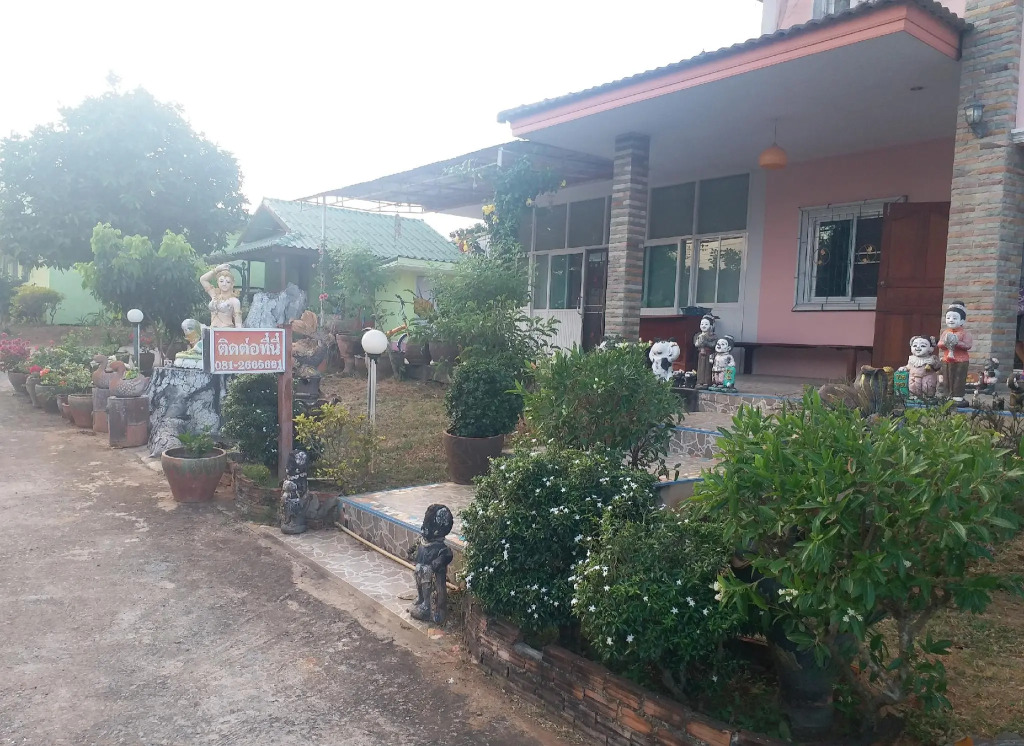 Thanawit Resort