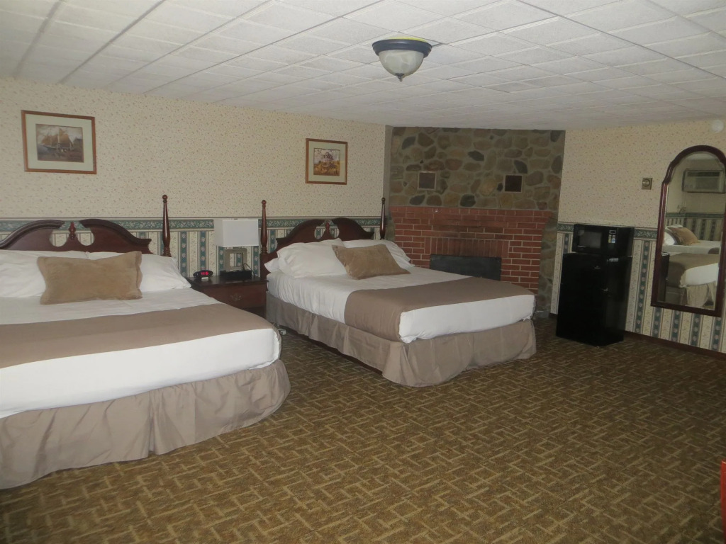 Coachman Inn