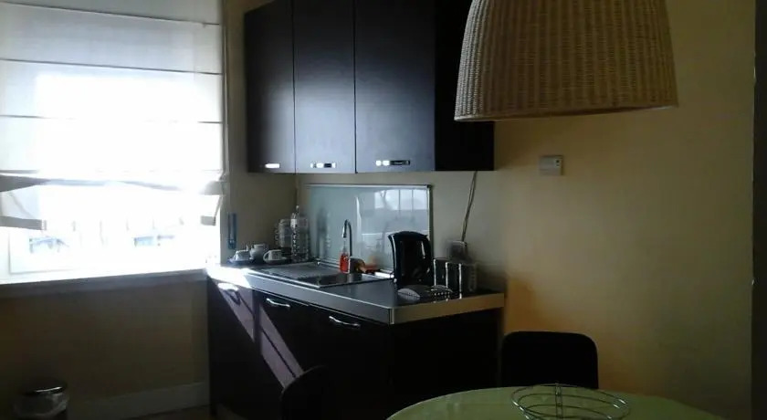 GuestHost - Piazza Bologna Apartment