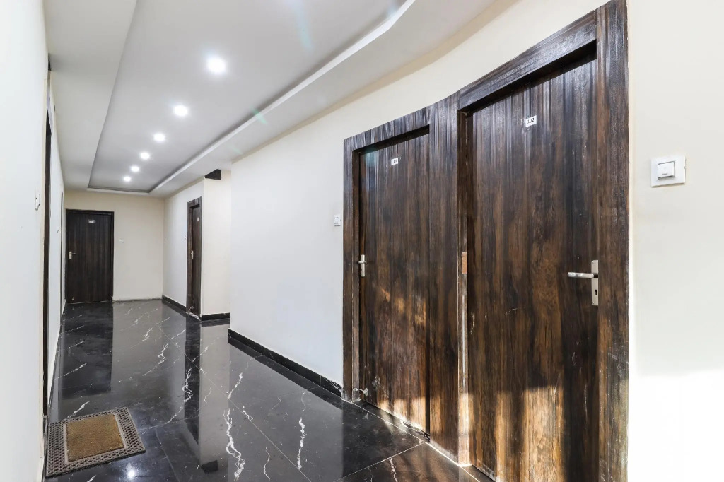 OYO 62485 Hotel City Palace