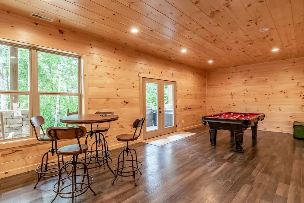 2 All-suite Luxury S W/ Swim Spa & Hot Tub 10 Bedroom Cabin