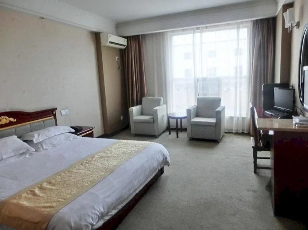 Lijing Longwan Bay Business Hotel