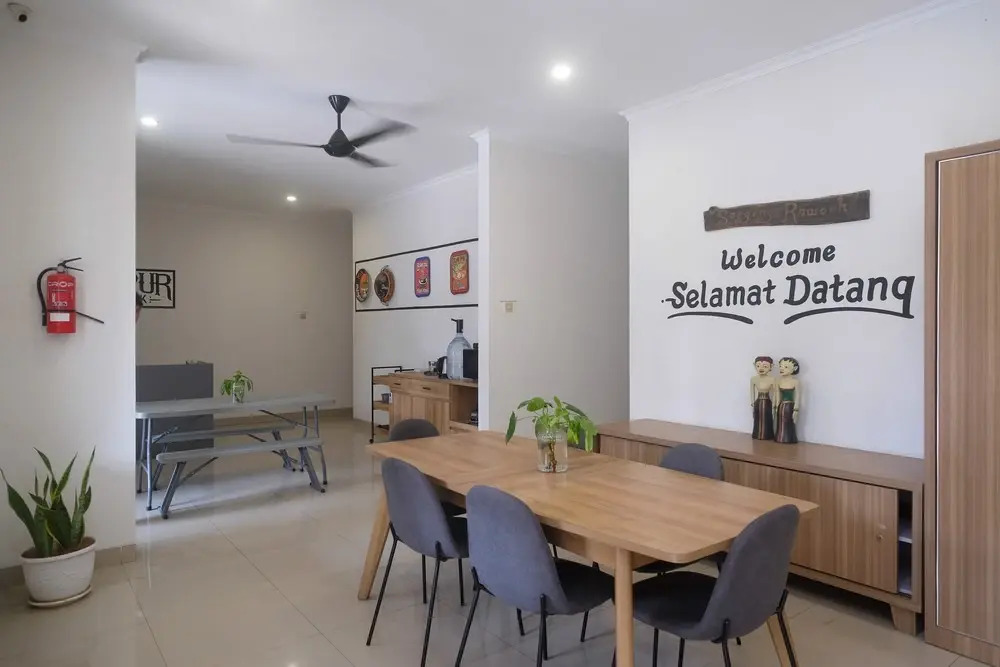 RedDoorz near Stasiun Solo Balapan 3
