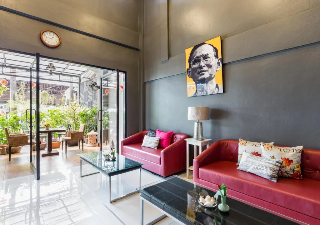 Loma Hostel at Phuket Town
