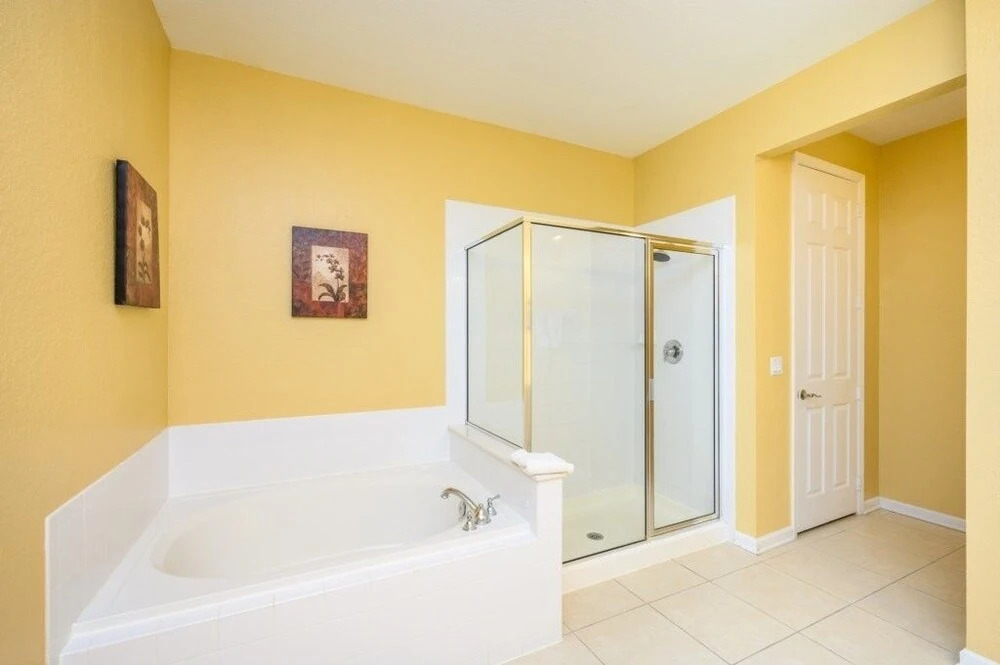 2 Bedroom Premium [cdc Compliant] L 2006 Condo