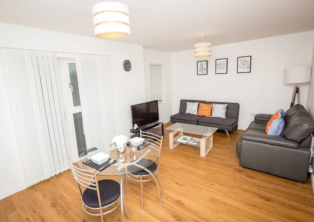 Luxuriant Apartments