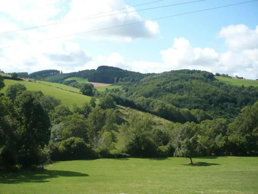 Gîte calme avec vue, animaux bienvenus, draps et ménage inclus ! - FR-1-496-17