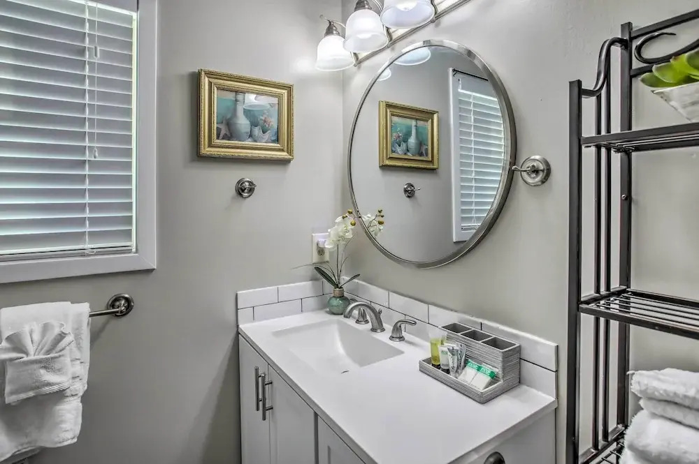 Walk to Beach: Dog-friendly Myrtle Beach Cottage!