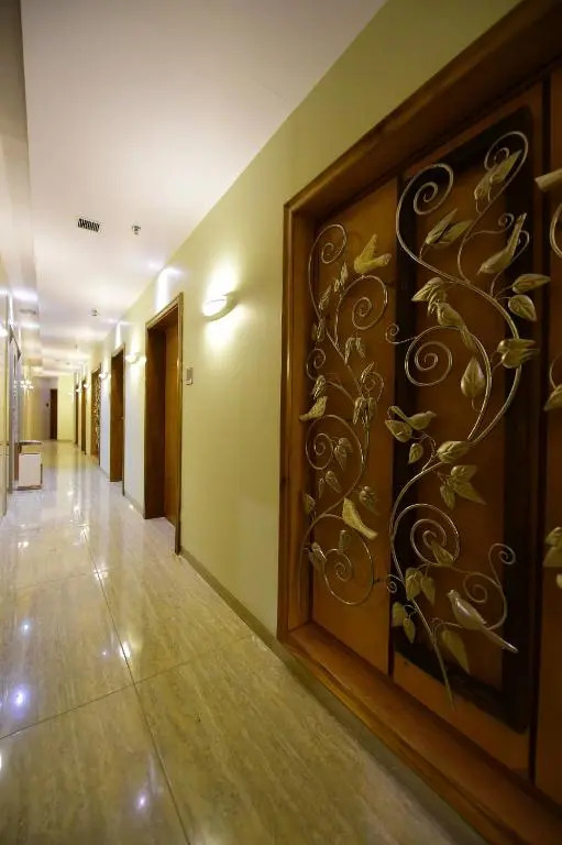 Hotel H