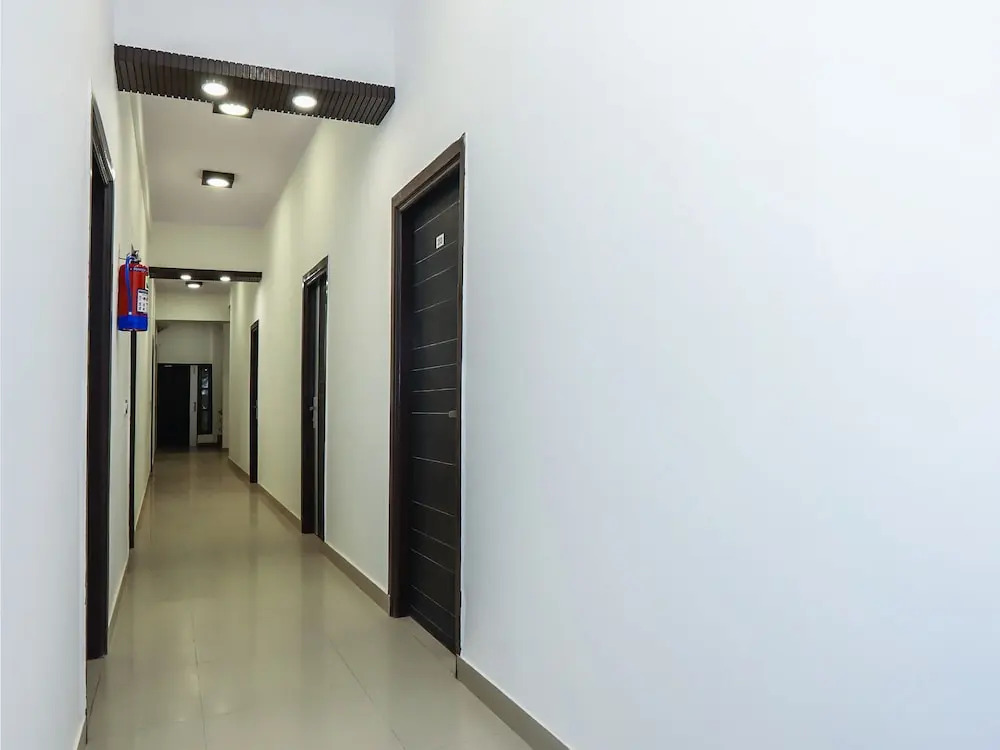 Capital O Noida Homestay 36