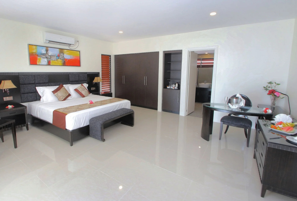 Nila Beach Resort