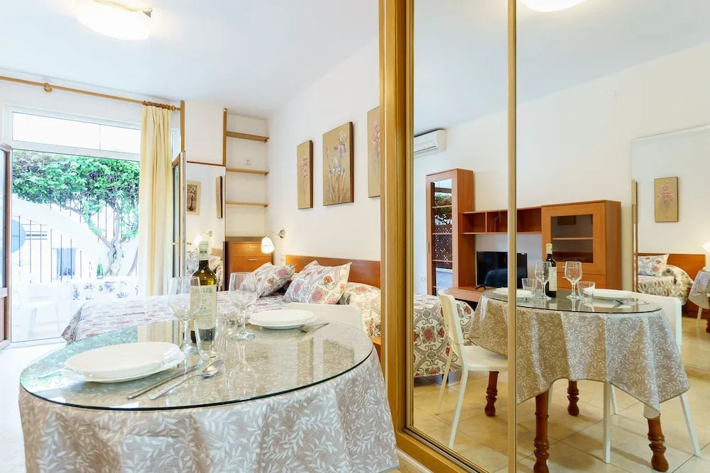 MalagaSuite Studio on the Beach Apartment