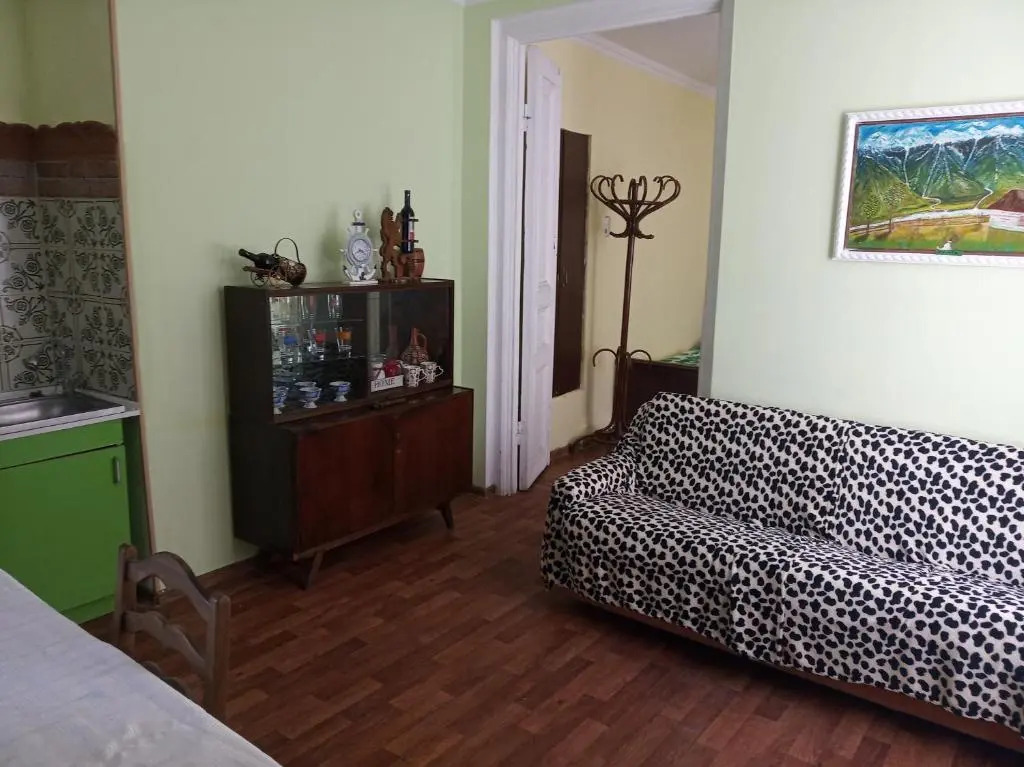 Nika's Guest House