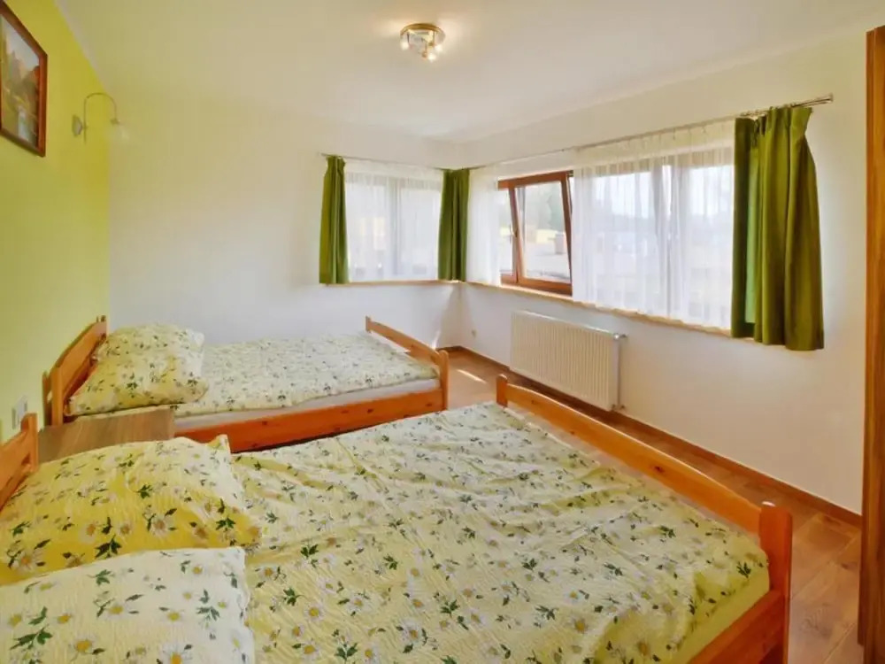 Spacious Holiday Home With Private Garden