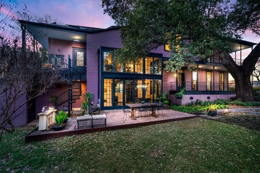 Rare - Unique East Austin Home - Walk to Downtown