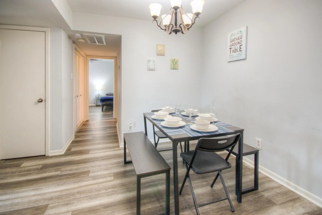 Spacious 3 BR, 2 BA Condo near Med Center & NRG
