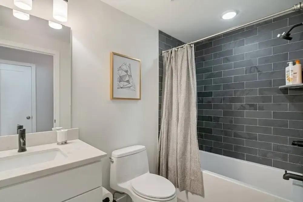 Spacious 3 Bedroom Near Center City & Upenn