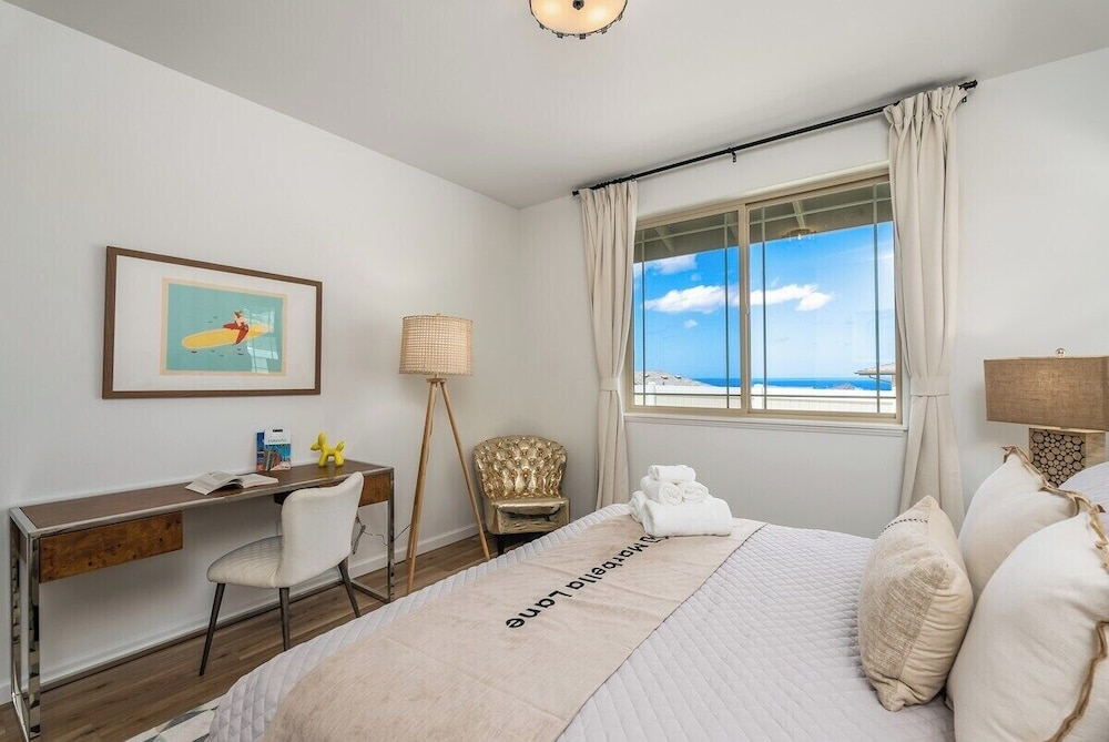 Marbella Lane - 7BR Home w Mountain Ocean Views