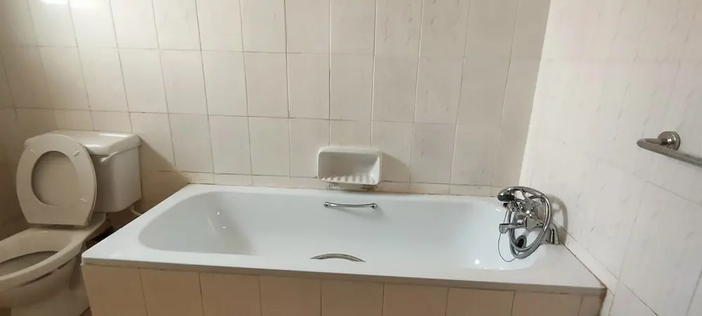 Azanza Mtwapa Holiday Home-B