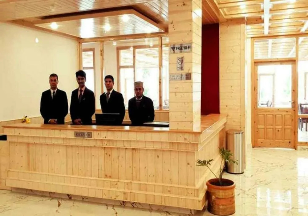 Gezellig Inn - Vardhan Hills