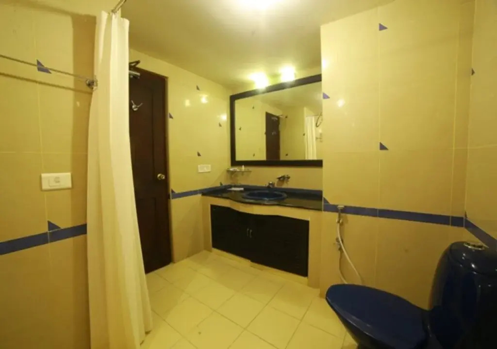 Hotel Kanoos Residency