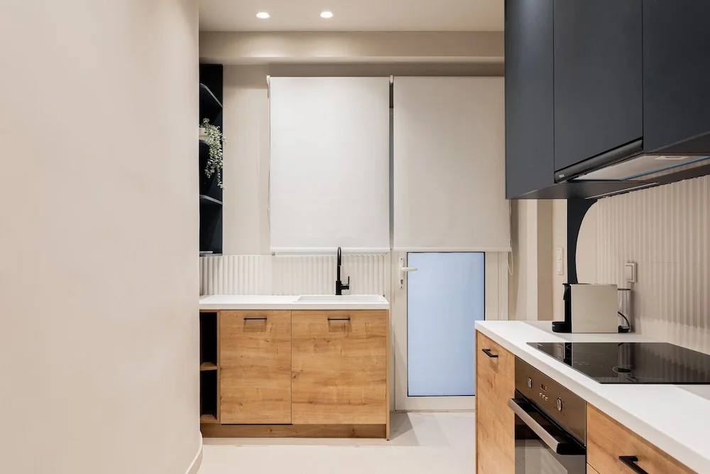 Sleek City 1BR Escape in Athens