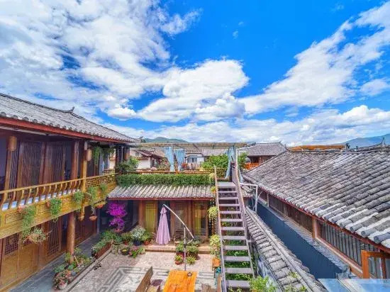 Yueqiao Huayuan Inn
