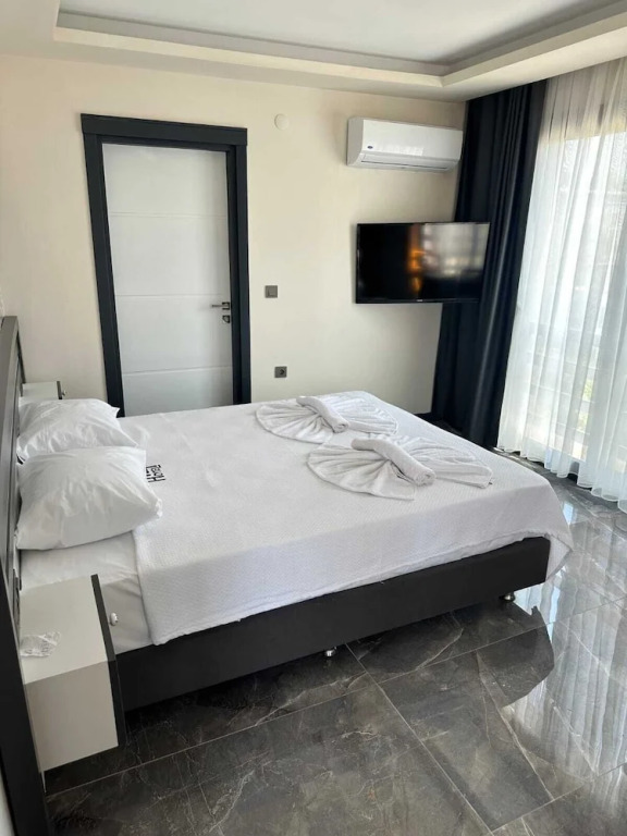 44 Hotel
