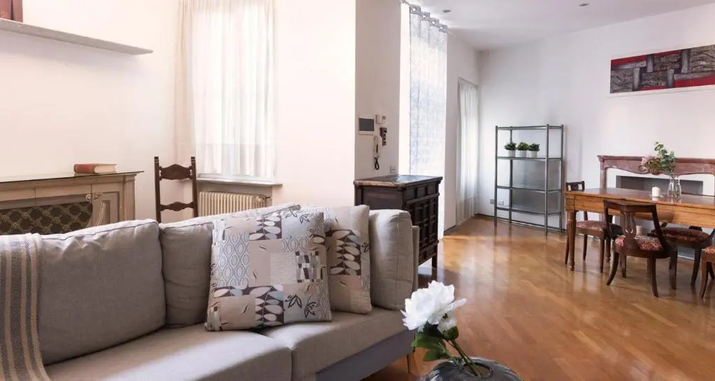 ALTIDO 2BR Apt with Excellent Location, at the Heart of Como
