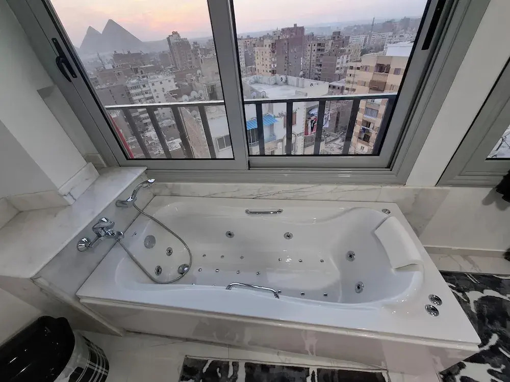 asser hotel pyramids