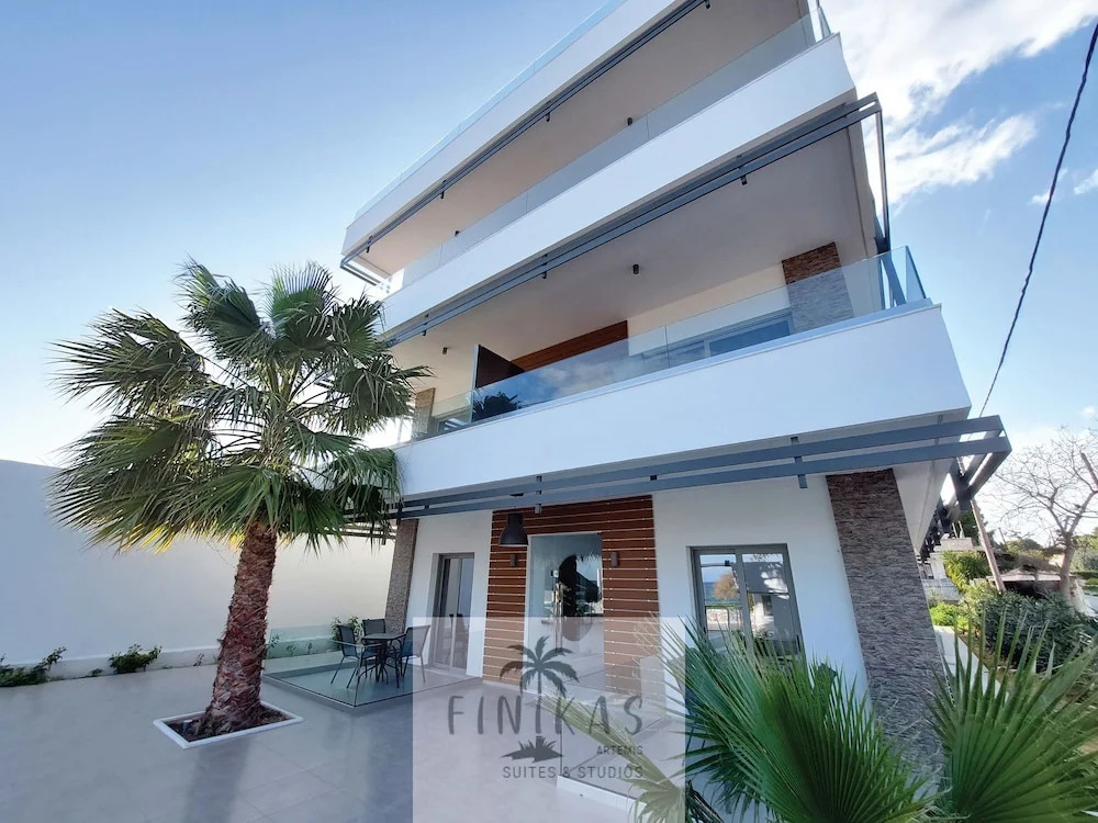 Finikas Suites & Apartments Airport By Airstay