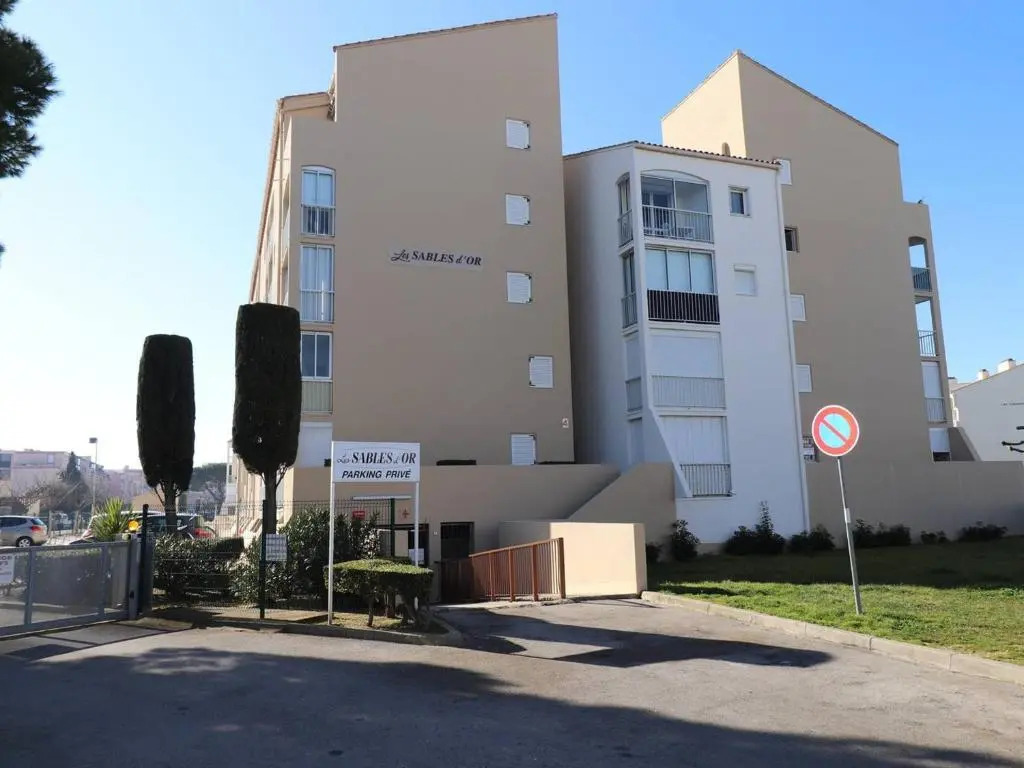 Appartement Le Grau-du-Roi, 2 pièces, 6 personnes - FR-1-307-8