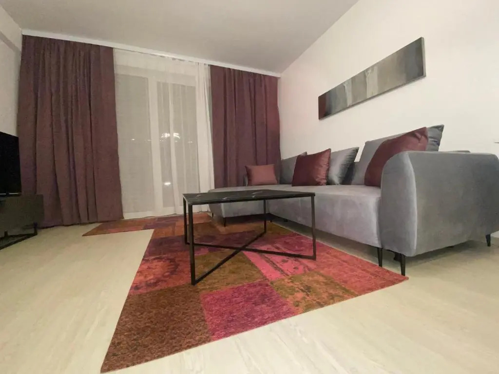 Barnutiu Residence