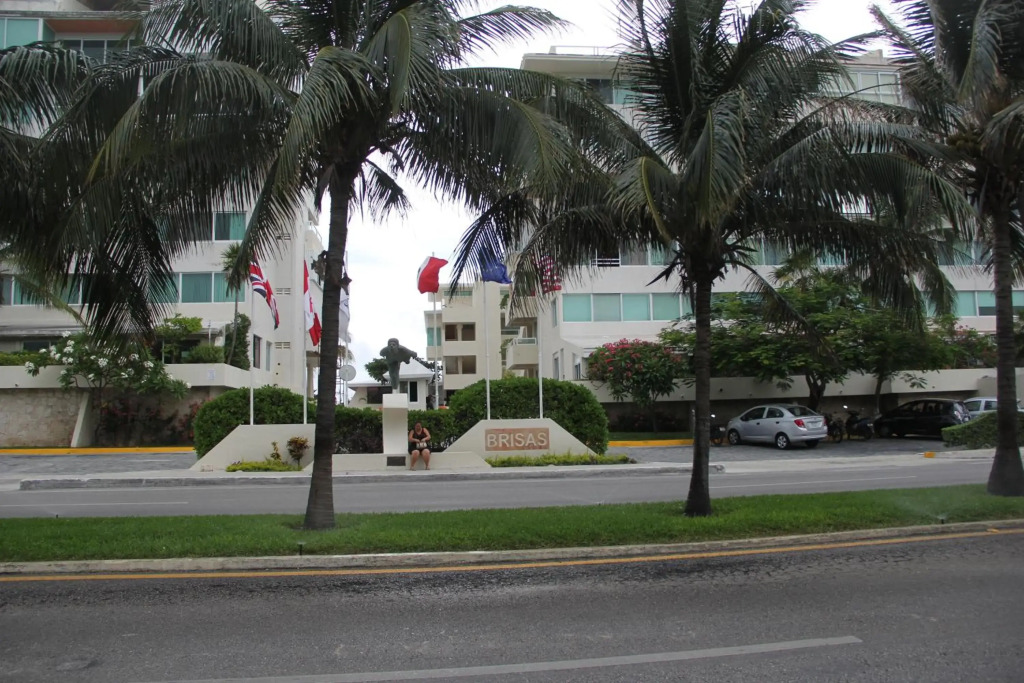 Brisas 10 Condos And Rooms