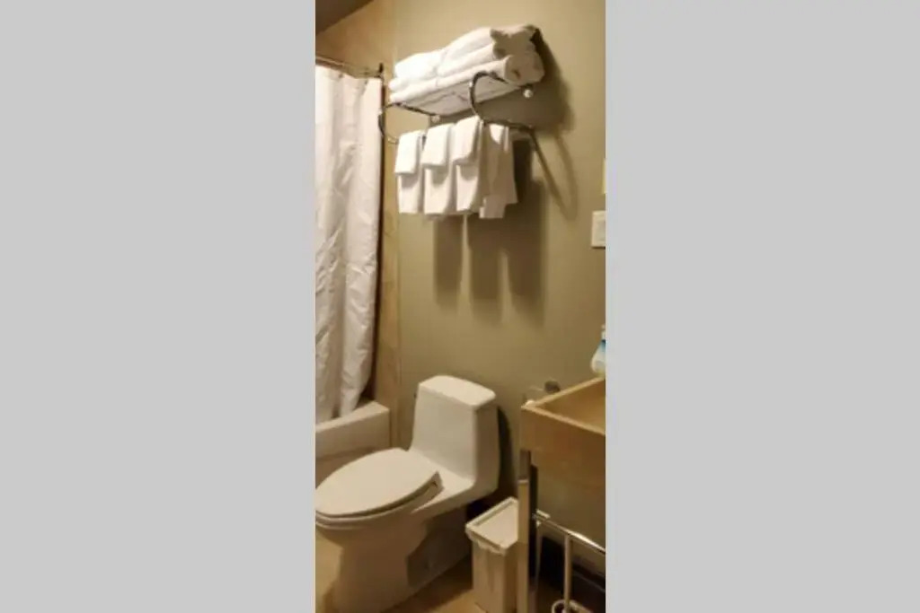 1-Bedroom Apartment Bellisimo AG by Amazing Property Rentals