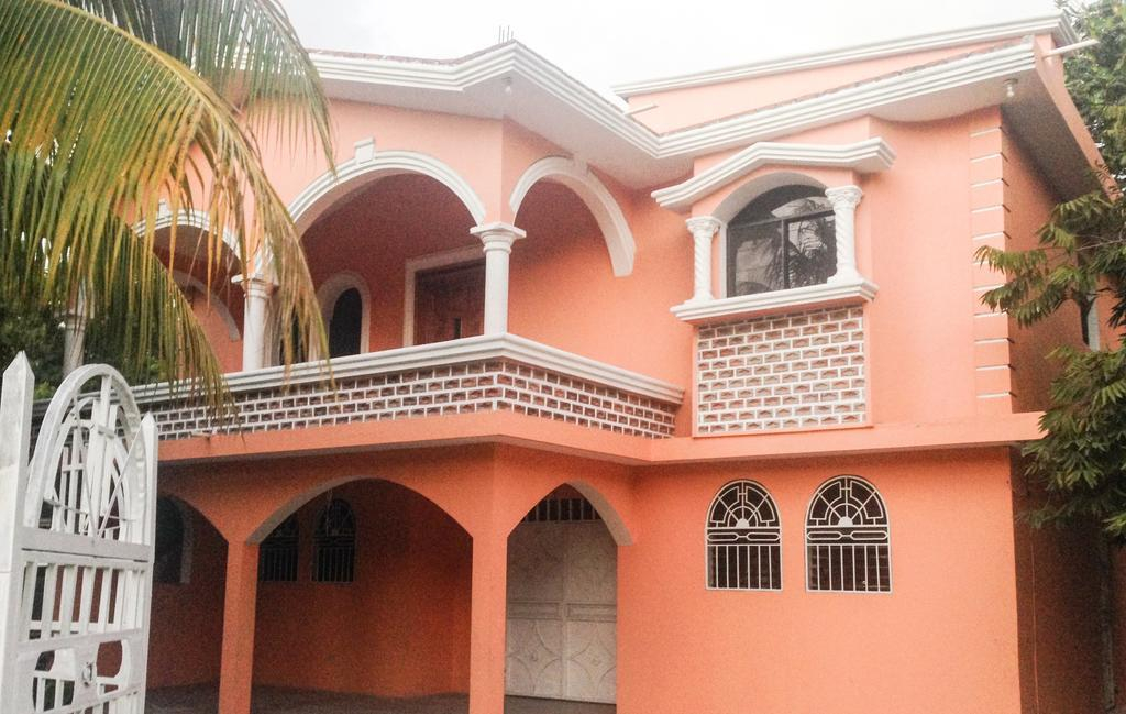 Le Dubourg Guesthouse