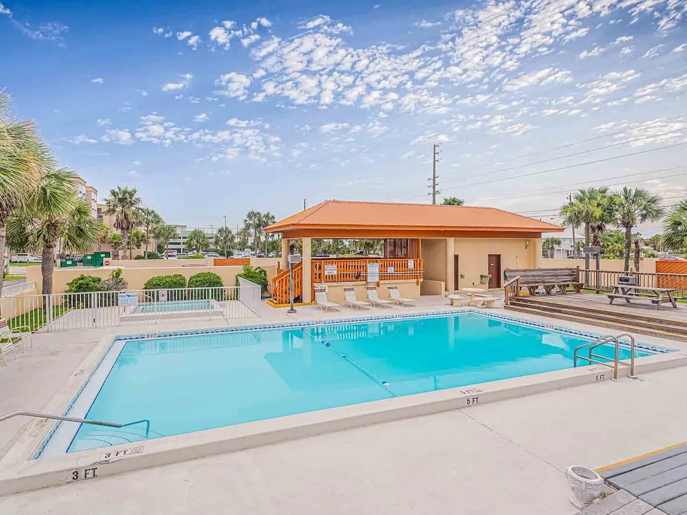 Surf Dweller #605 by Southern Vacation Rentals