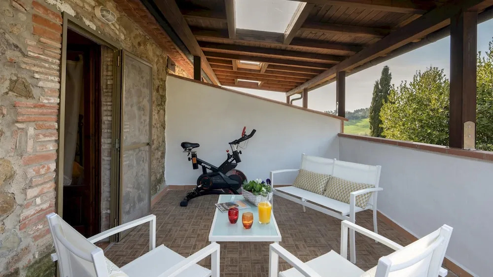 IL PRATONE 12, Emma Villas