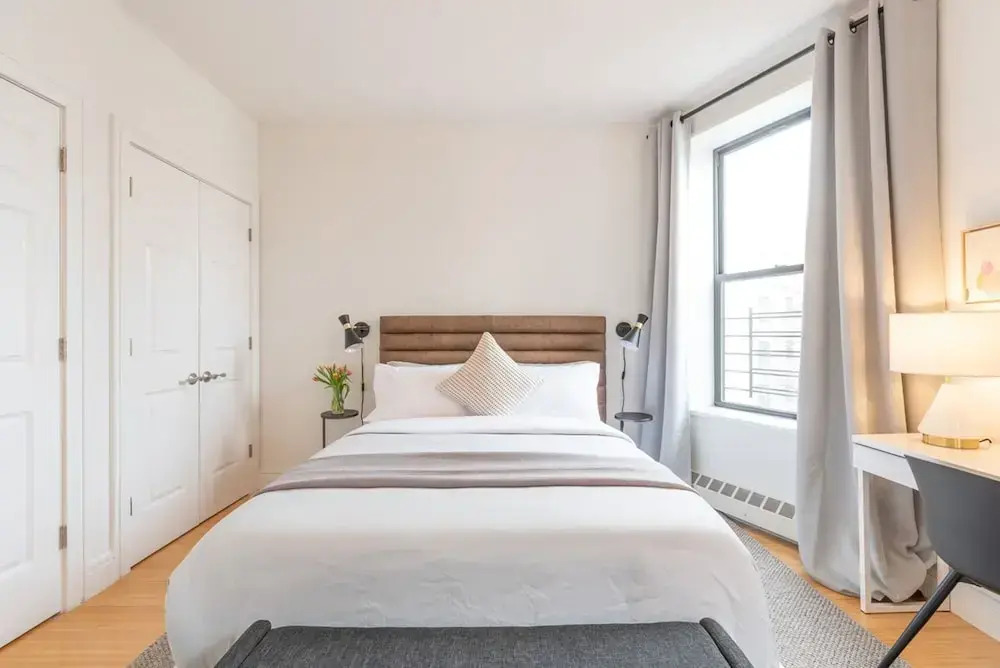 Cypress Court III by Rove Travel 1BR Harlem Apt