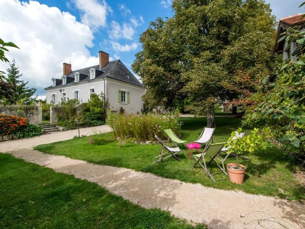 Logis Hotel Le Clos Des Sureaux