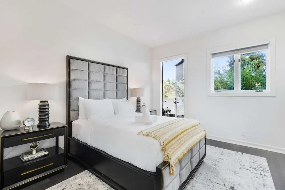 Anzio - Contemporary Bel Air Estate With Endless Amenities