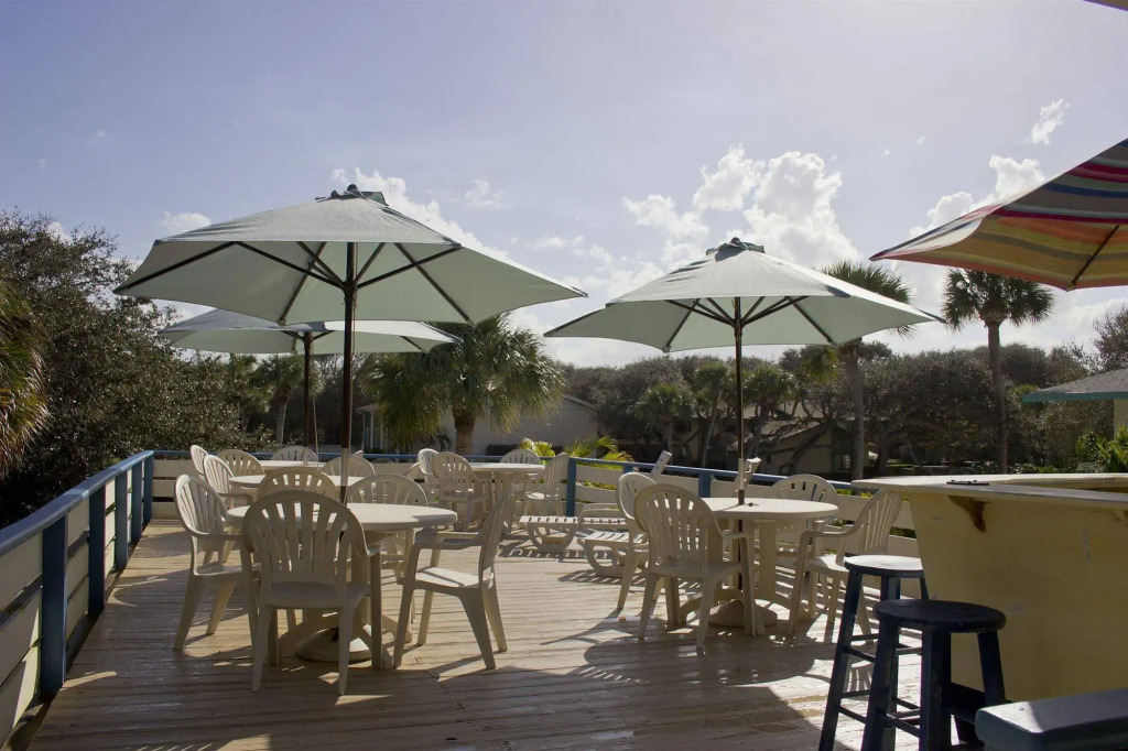 Seaspray Surf Lodge